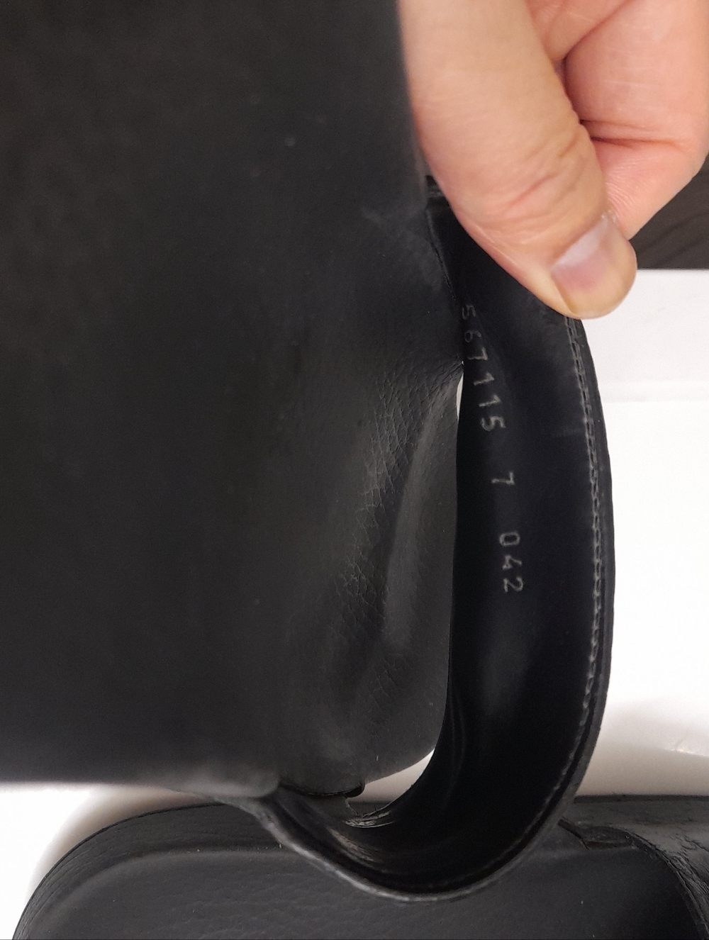 Authentic Gucci Slides - Picture 7 of 13